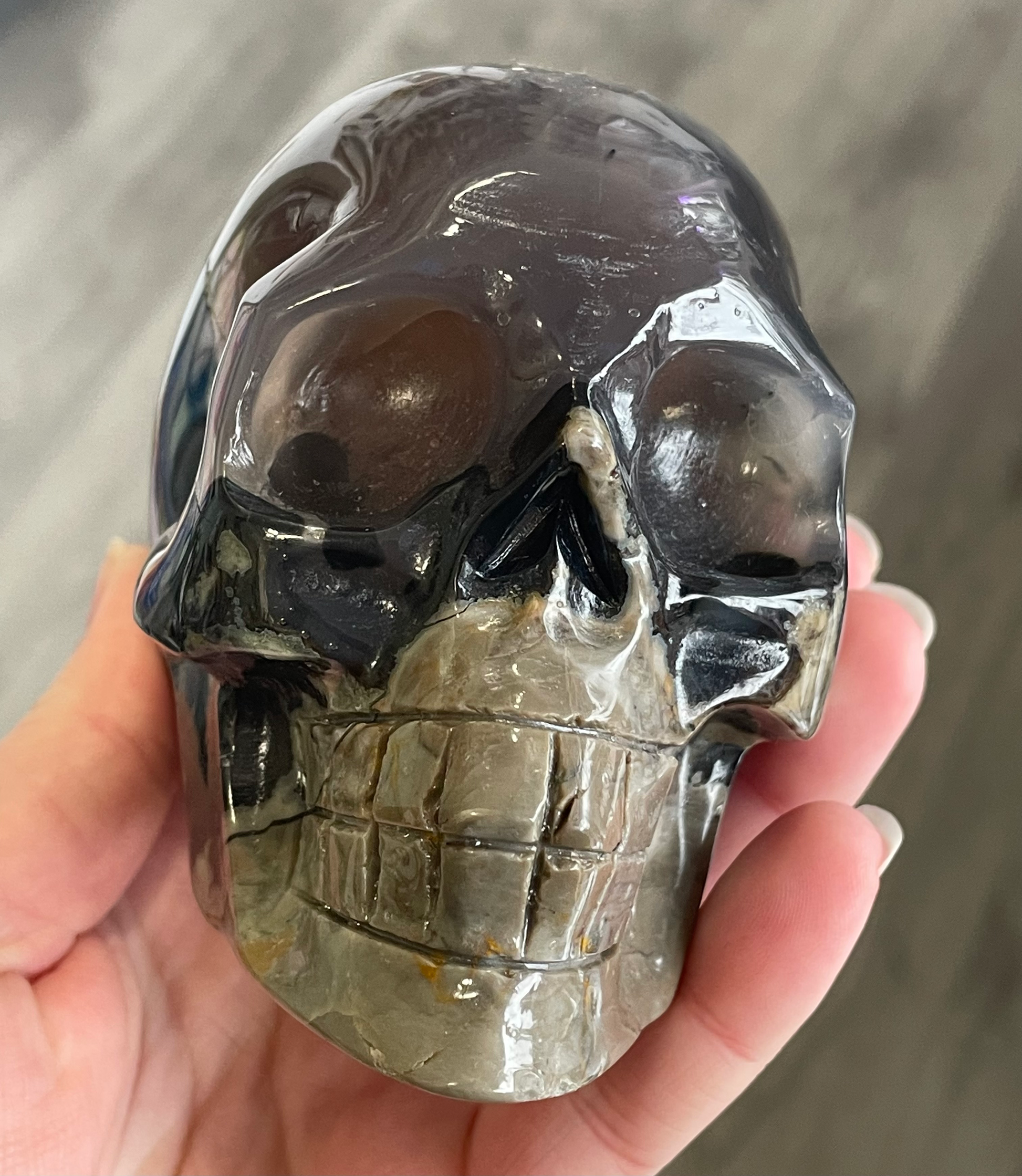 UV Reactive Volcanic Agate Skull image 3