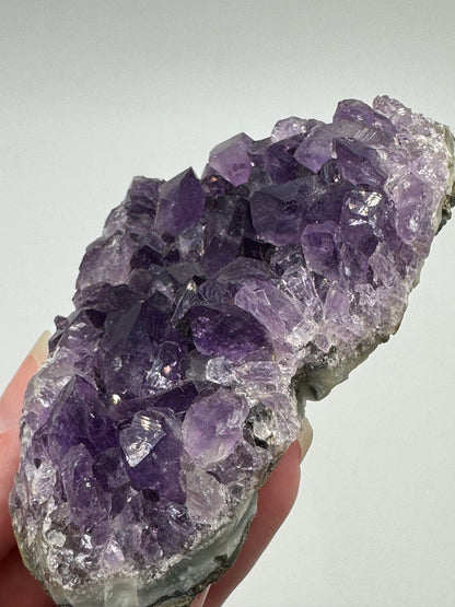 Brazilian Amethyst Bed | 7–8cm